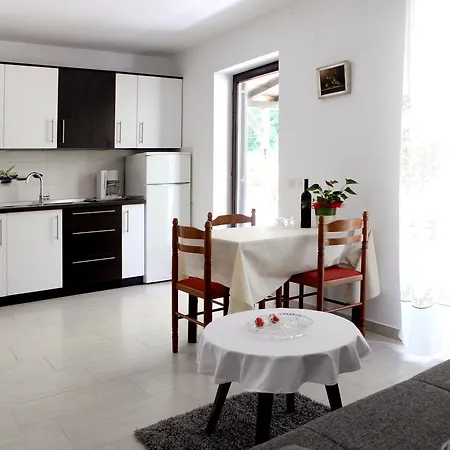 Apartment Marina-mare *